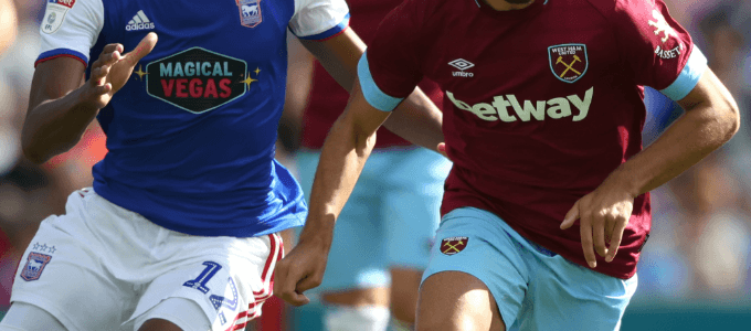 footbalers with gambling sponors on their shirts