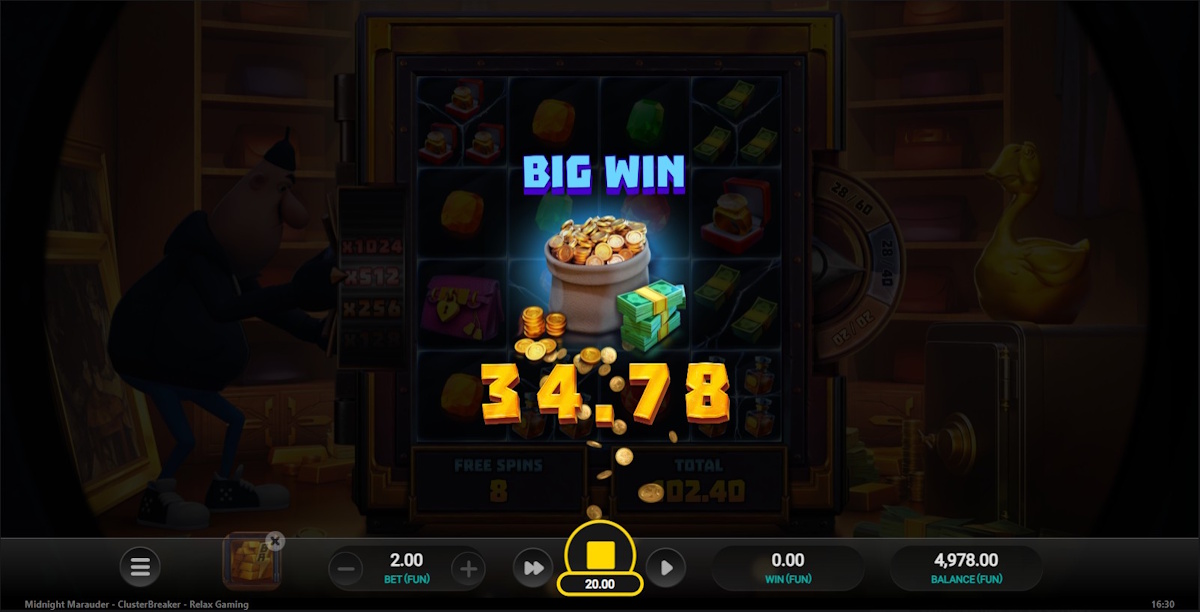 A big win in Midnight Marauder ClusterBreaker by Relax Gaming